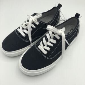 Old Navy Toddler Boys Black & White Canvas  Lace Up Sneakers Size 2